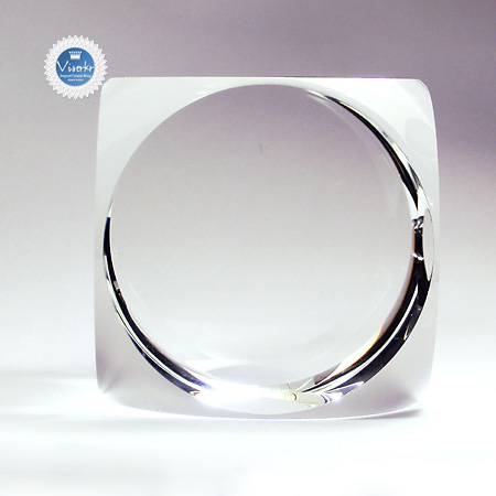 �N���X�^���L���[�u ����ʎ��