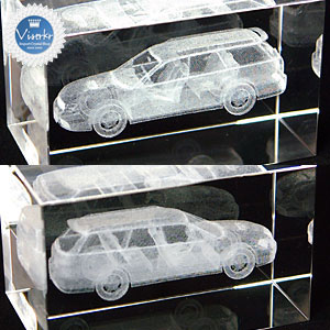 3D�N���X�^�� ���S��