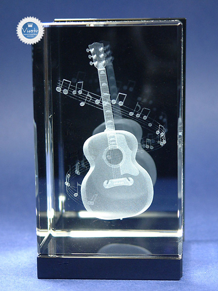 3D�N���X�^�� �A�R�[�X�e�B�b�N�M�^�[