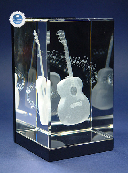 3D�N���X�^�� �A�R�[�X�e�B�b�N�M�^�[