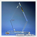 �N���X�^����