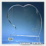 �N���X�^����