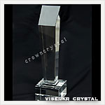 �N���X�^�� �g���t�B�[