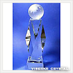 �N���X�^�� �g���t�B�[