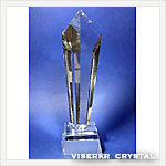 �N���X�^�� �g���t�B�[