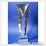 �N���X�^�� �g���t�B�[