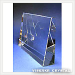 �N���X�^����