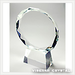 �N���X�^���� �ی^