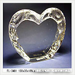 �X�� �N���X�^����