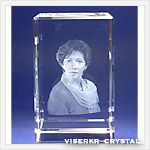 �ʐ^�̗��̒��� �l��