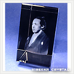 �ʐ^�̗��̒��� �l��